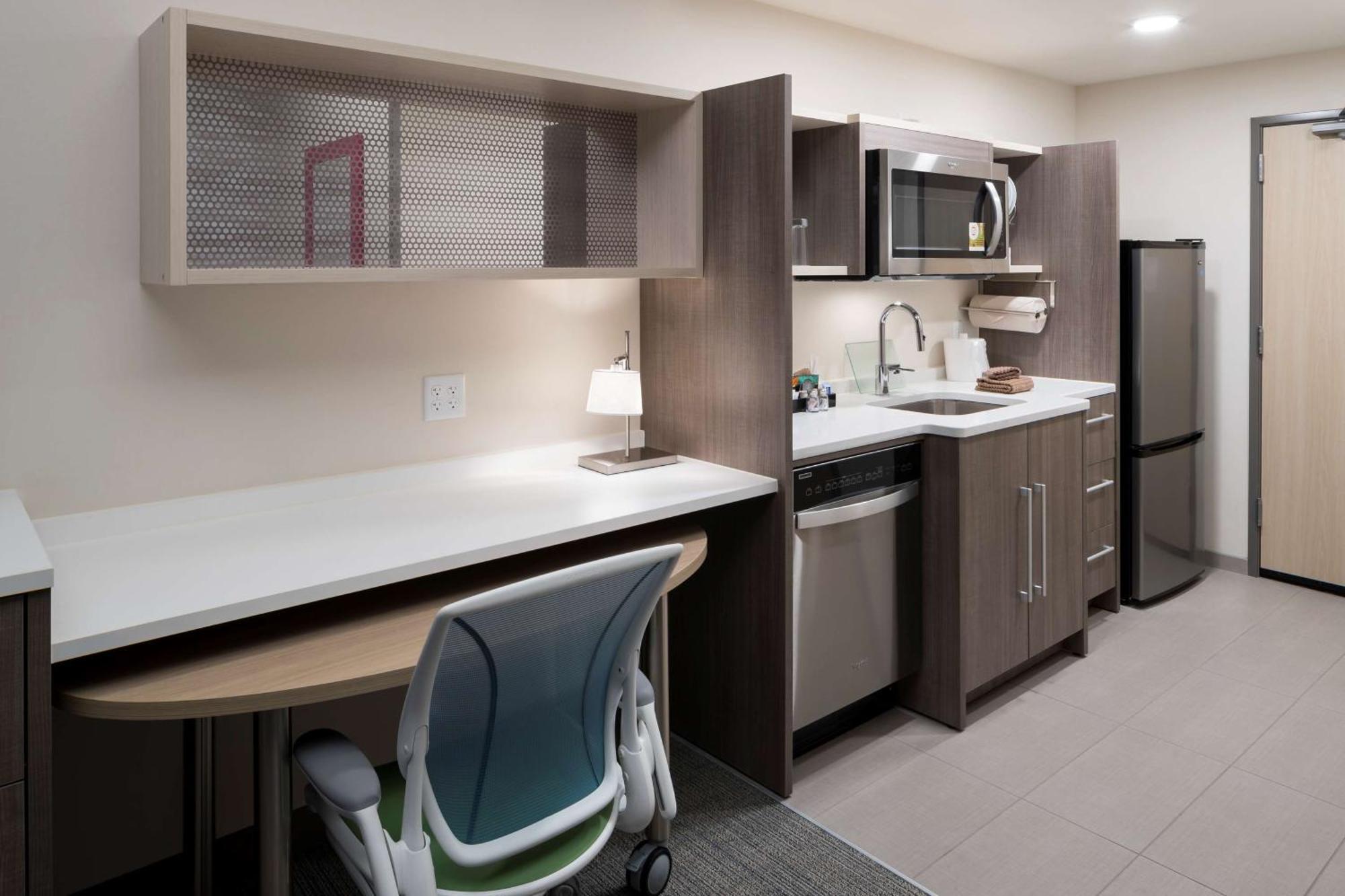 Home2 Suites By Hilton Cape Canaveral Cruise Port Bagian luar foto