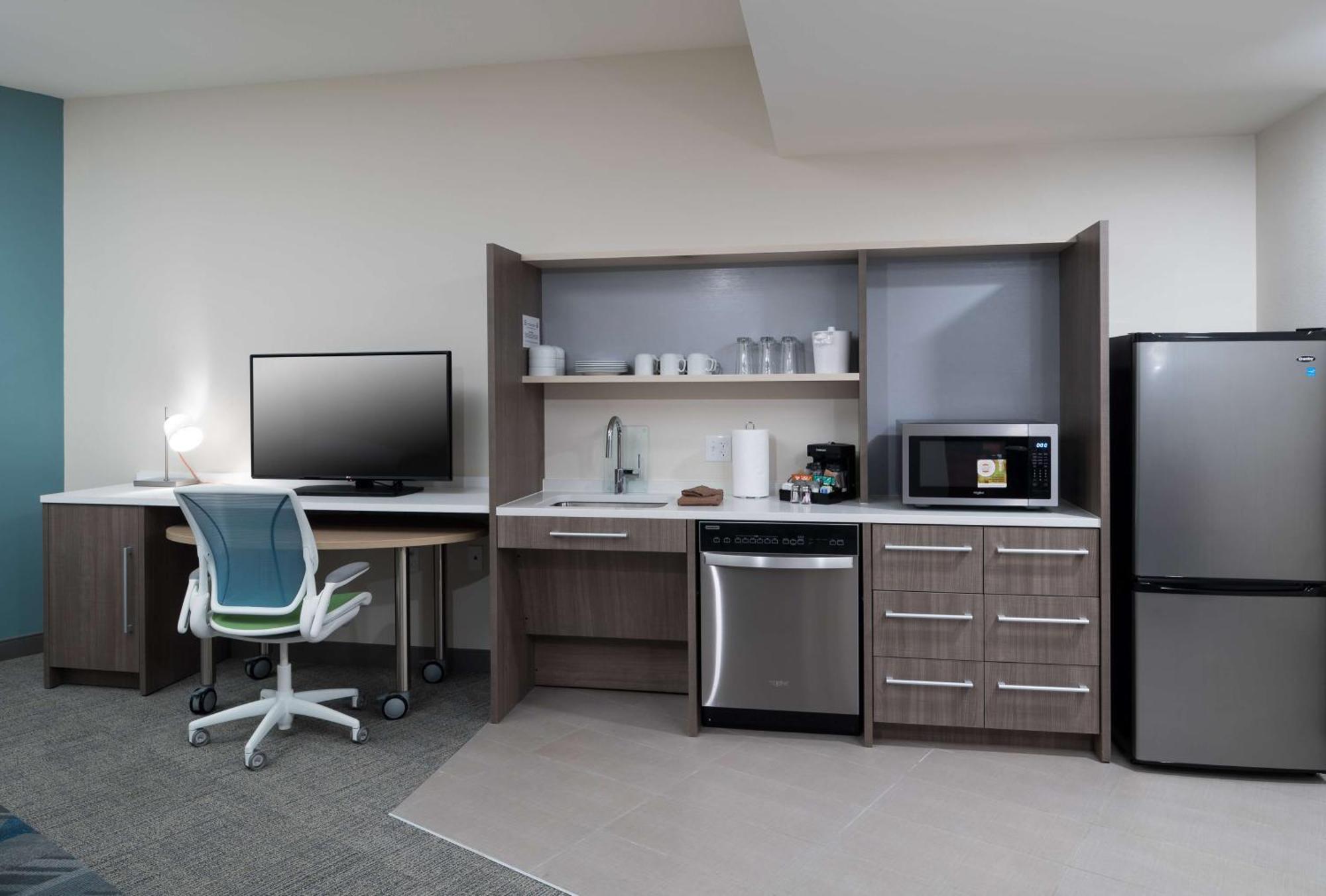 Home2 Suites By Hilton Cape Canaveral Cruise Port Bagian luar foto