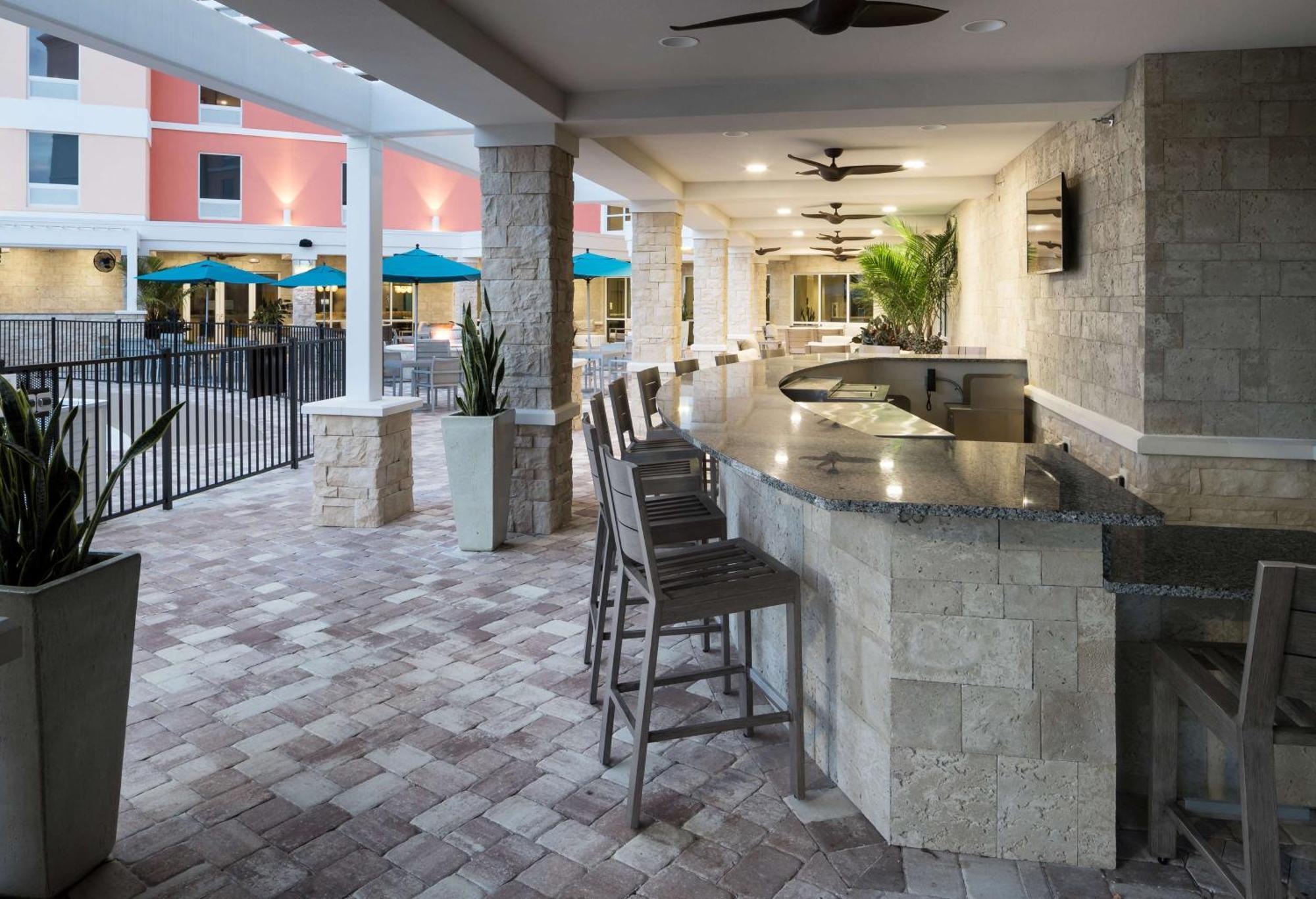 Home2 Suites By Hilton Cape Canaveral Cruise Port Bagian luar foto