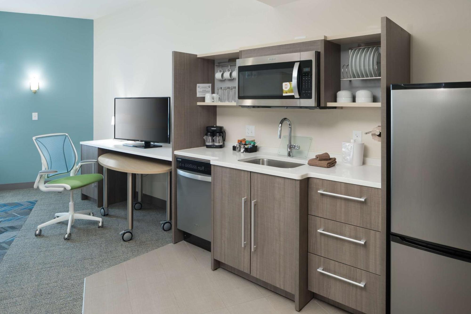 Home2 Suites By Hilton Cape Canaveral Cruise Port Bagian luar foto