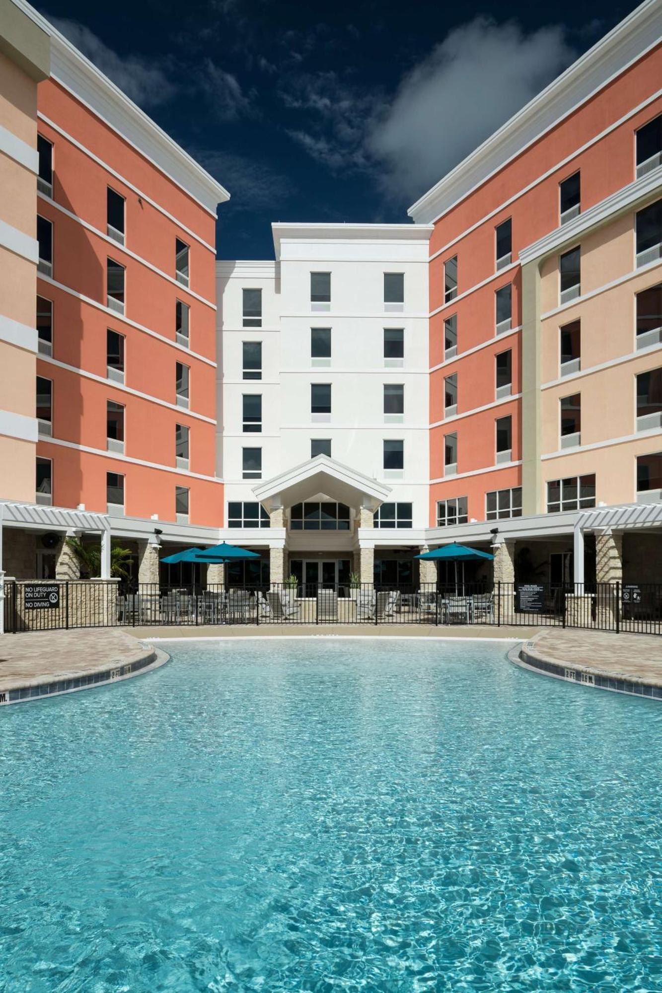 Home2 Suites By Hilton Cape Canaveral Cruise Port Bagian luar foto